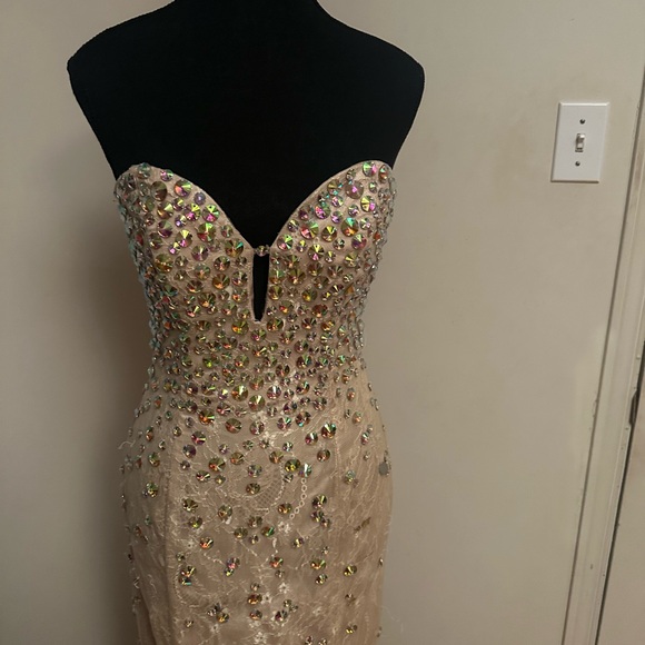 Gorgeous Cocktail dress new: - Picture 2 of 4